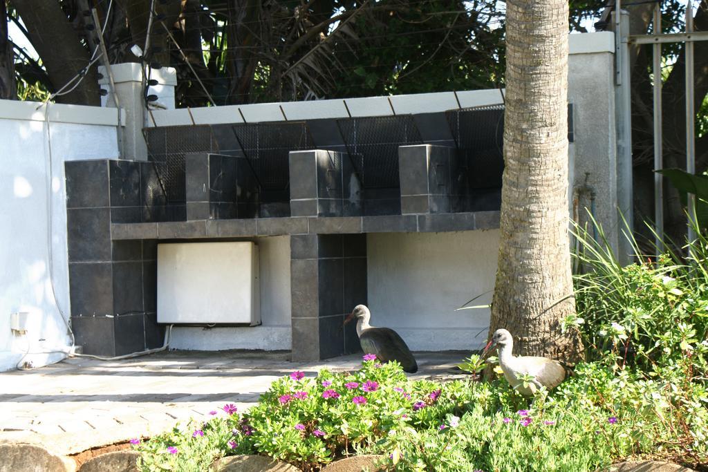 At 4 Umzumbe Beach Apartment, Mangrove Beach Estate Melville  Exterior photo